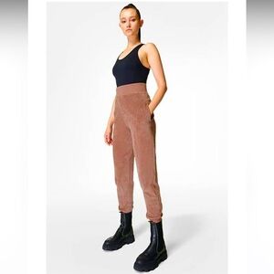 NWT Sweat Betty Retake Velour Pant Size Medium